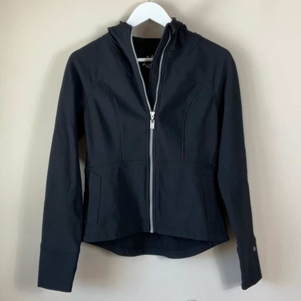 EUC Prana black jacket with thumb loop silver zipper